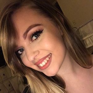 Meet your Posher, Savannah